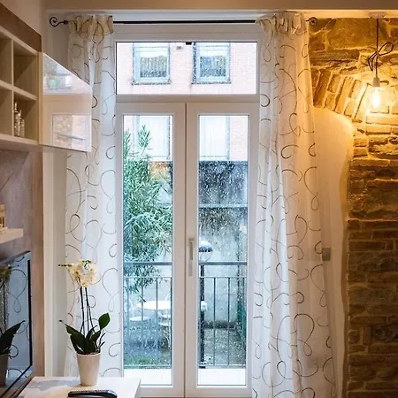 Апартаменты Carrara Deluxe *