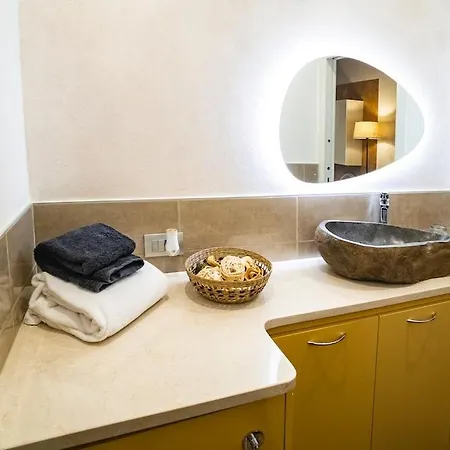 Carrara Deluxe Апартаменты Бергамо