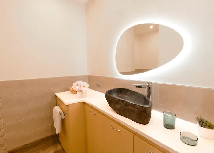 Carrara Deluxe Daire *