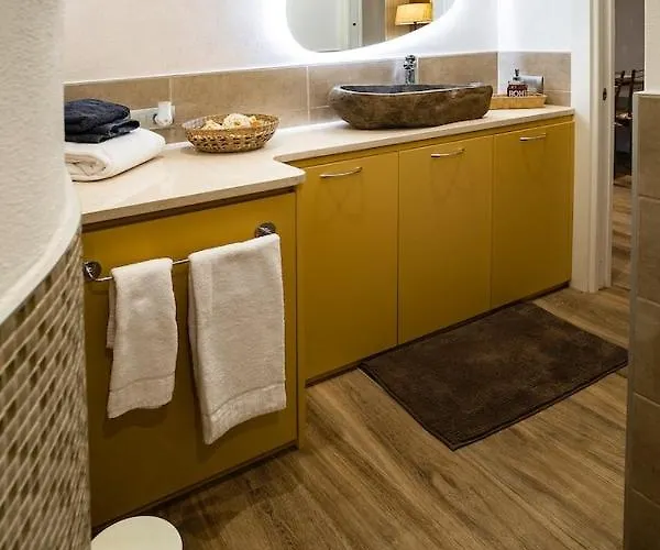 Carrara Deluxe Daire