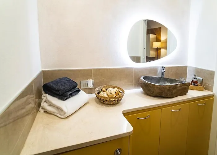 Carrara Deluxe Daire Bergamo