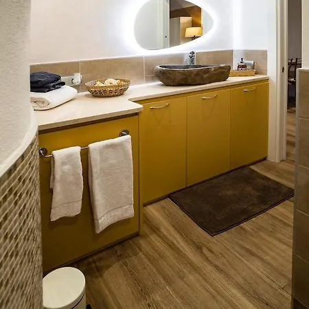 Carrara Deluxe Lägenhet