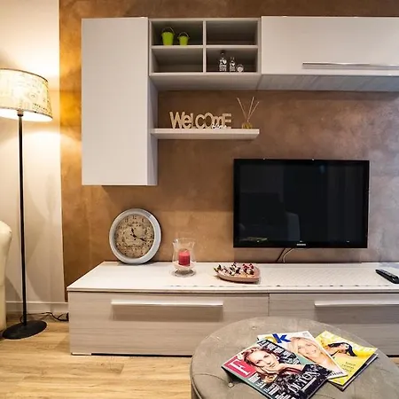 Carrara Deluxe Lägenhet *